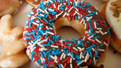 Best Way to Reheat Krispy Kreme Donuts