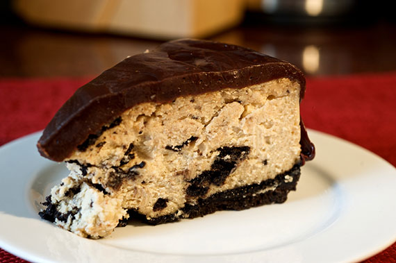Oreo Peanut Butter Cheesecake