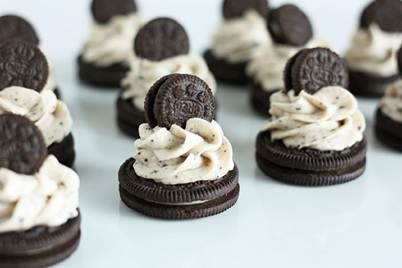 Oreo Cheesecake Bites (a no bake recipe)