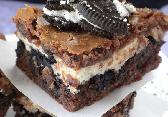 Oreo Cheesecake Brownies