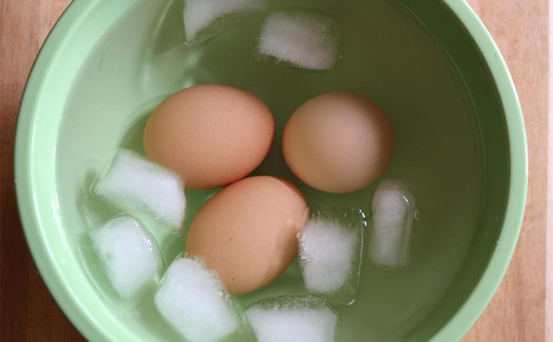 Best Way to Cool Boiled Eggs