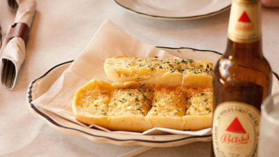 Best Way to Reheat Garlic Bread