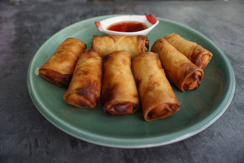 How to Reheat Egg Rolls So They're Crispy Delicious Quick/Easy Options