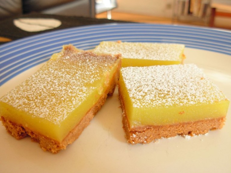 Can You Freeze Lemon Bars? We Will Show You How!