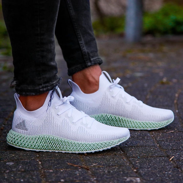 alphaedge 4d black on feet