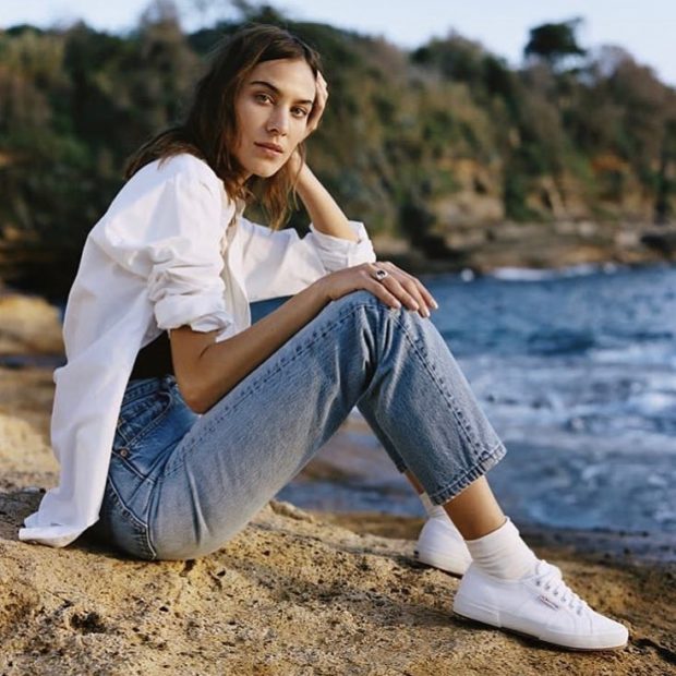 Best White Sneakers to Own in 2019 (#3 On The List is so Super-Cute)