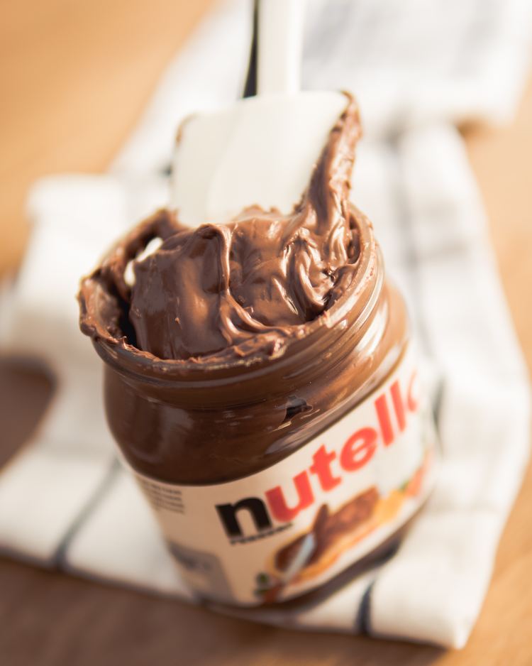 Spatulla in a Bottle of Nutella