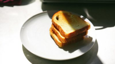 How to Reheat Toast?