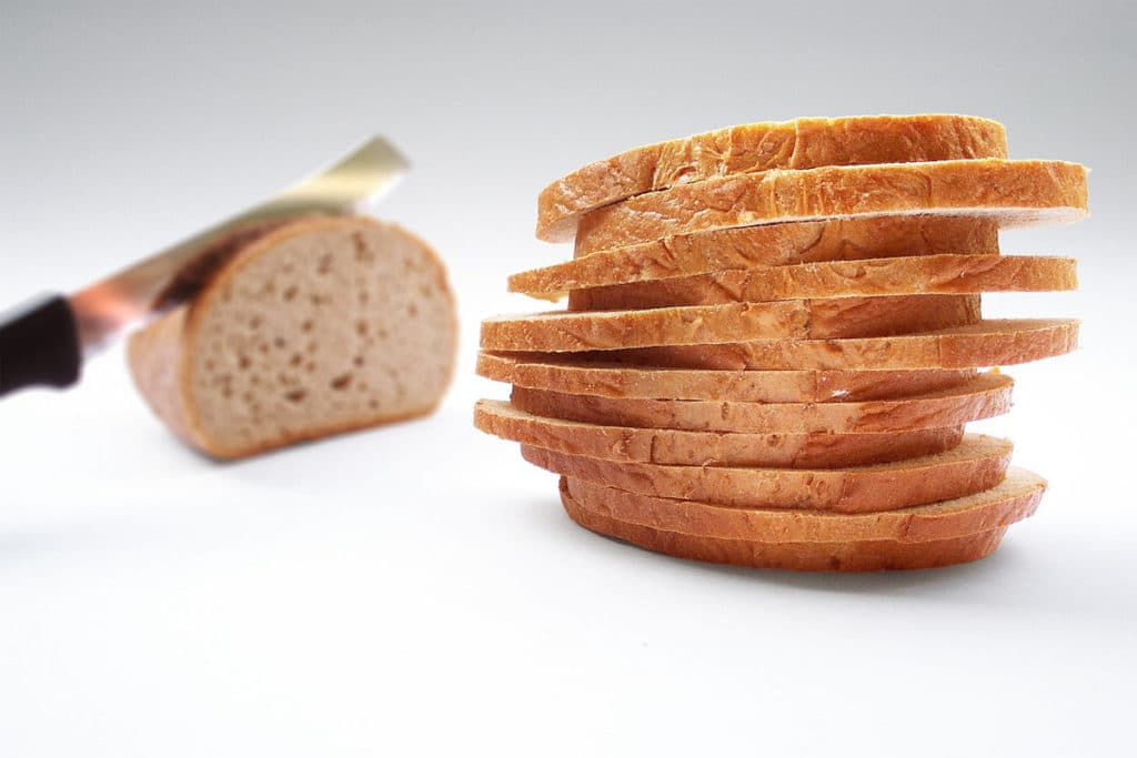 Best Ways to Thaw Frozen Bread