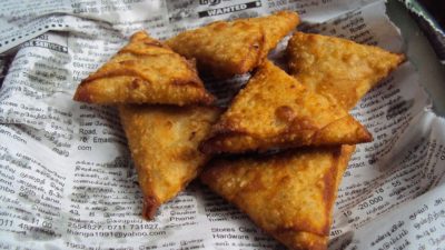 How to Reheat Samosas