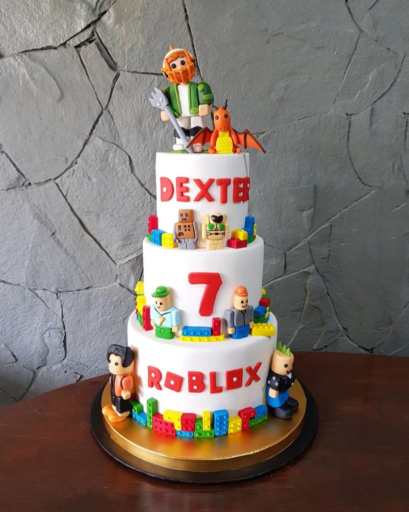 27 Best Roblox Cake Ideas For Boys Girls These Are Pretty Cool - images of roblox birthday cakes