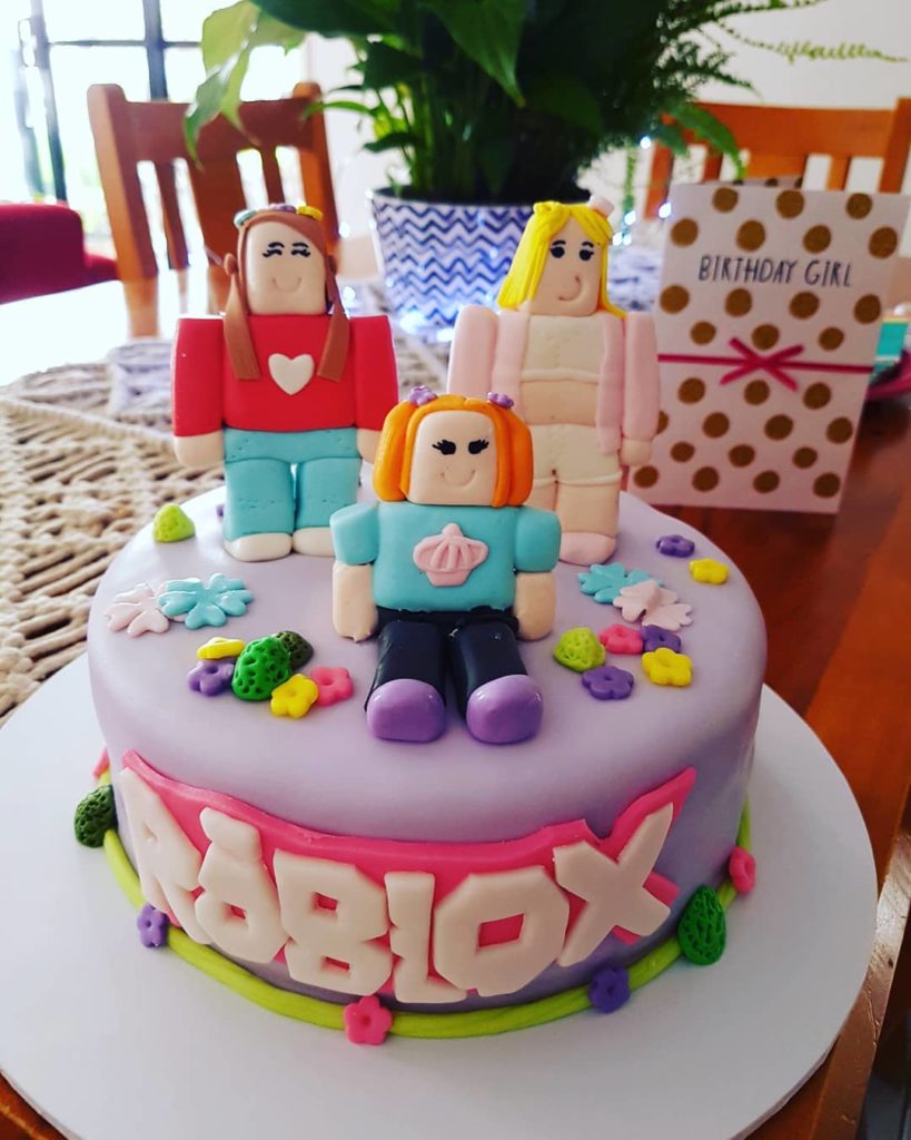 27 Best Roblox Cake Ideas For Boys Girls These Are Pretty Cool