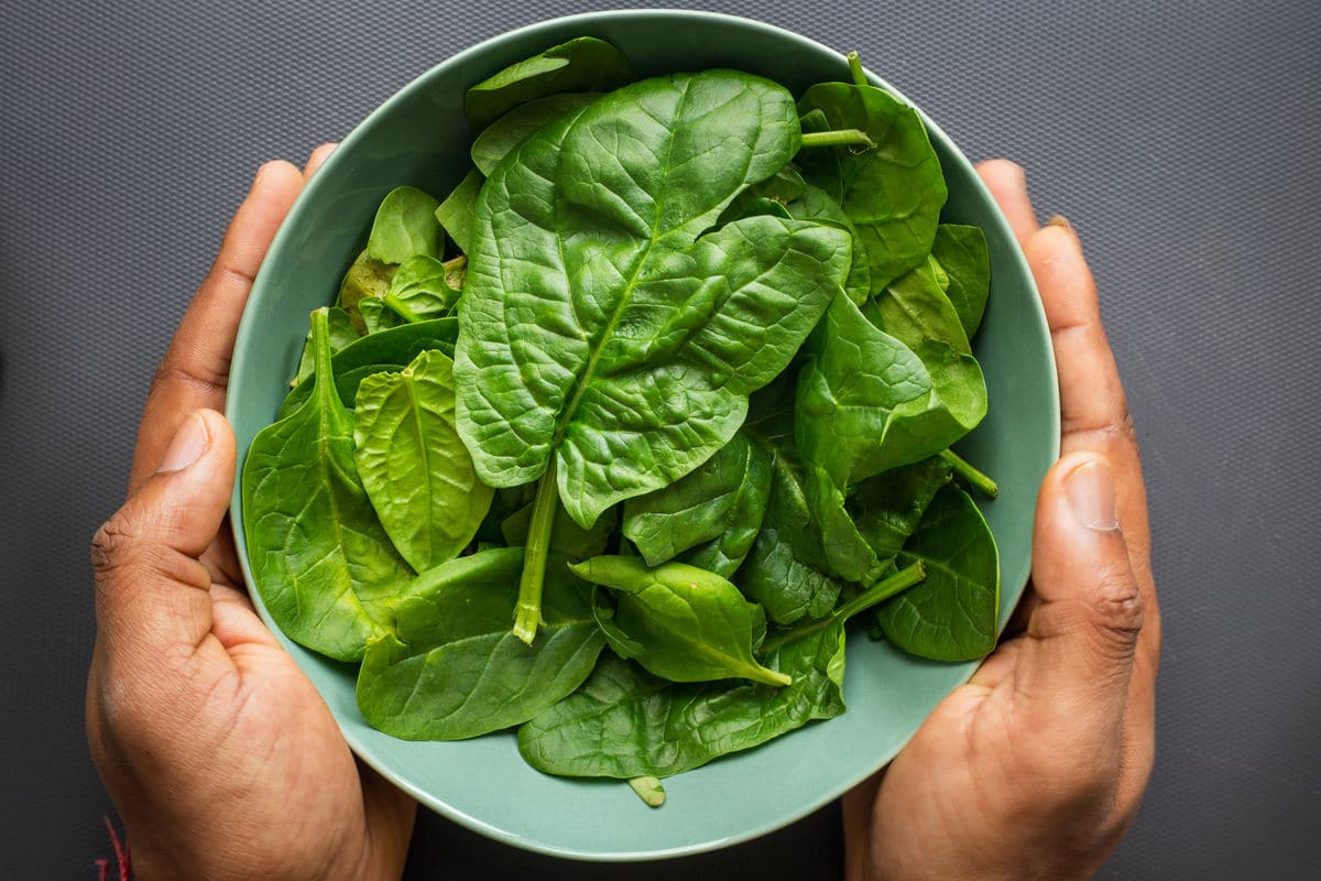 How To Thaw Frozen Spinach And Use It In Recipes