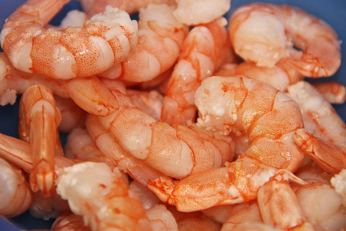 How to Thaw (Defrost) Frozen Shrimp Quickly & Safely
