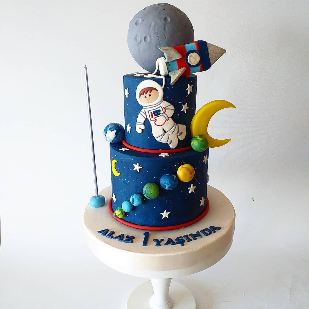 space travel cake