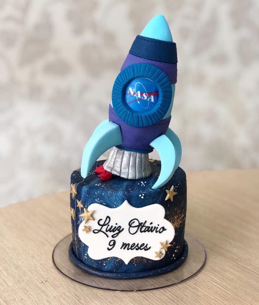 15 Amazing Space Themed Birthday Cake Ideas Out Of This World 