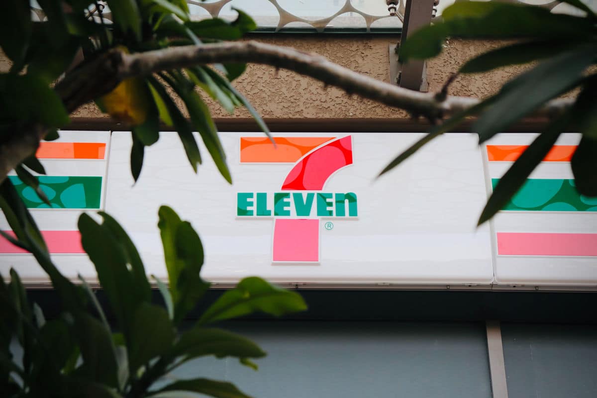 Does 7-11 Give Cash Back at the Register? (We Answer This)