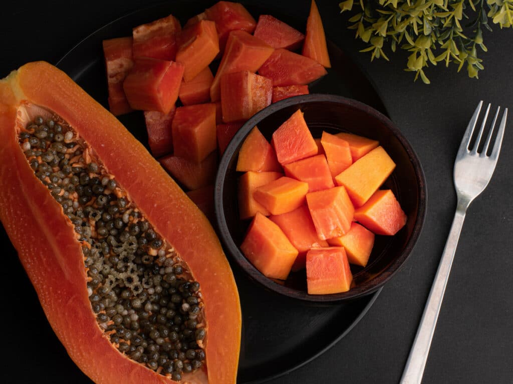 3 Best ways to ripen papayas quickly