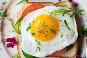 best-seasoning-spices-herbs-for-eggs
