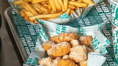 Does Wingstop Fries Have Sugar On Them?