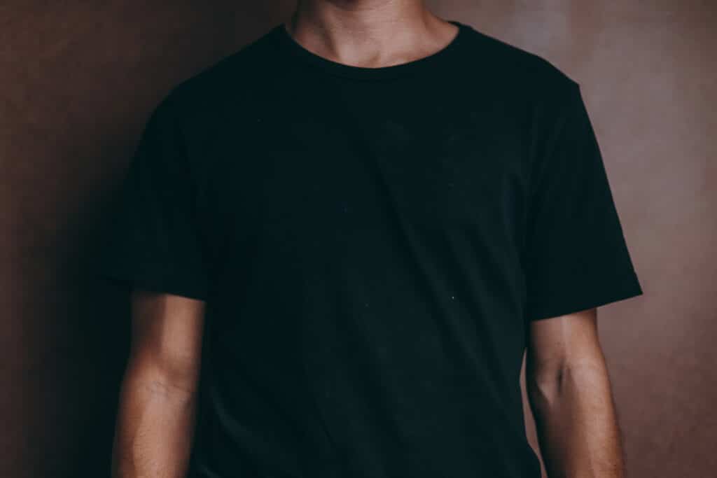 How to Wash a Black Shirt?