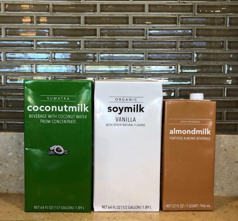 What Soy, Almond, Coconut & Oat Milk Does Starbucks Use?