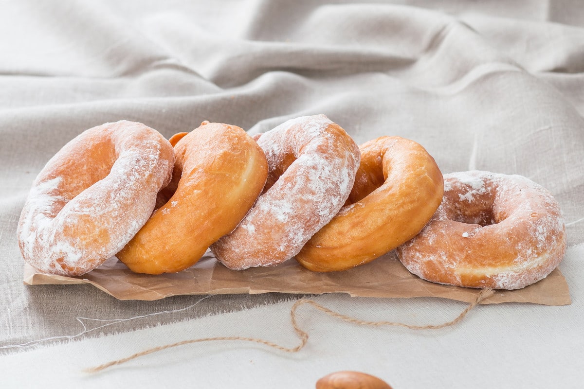 Do Donuts Have Eggs in Them? (Are They Vegan Friendly?)