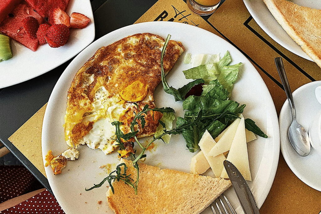 Omelette in a plate, perfect for freezing for later