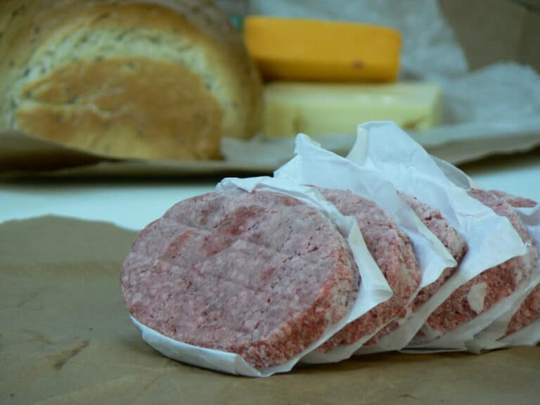 How to Separate Frozen Burgers/Patties (5 Best Methods To Use)