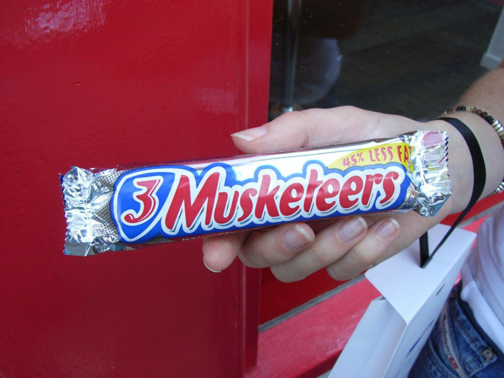 Are There Peanuts in a 3 Musketeers Chocolate Bar?