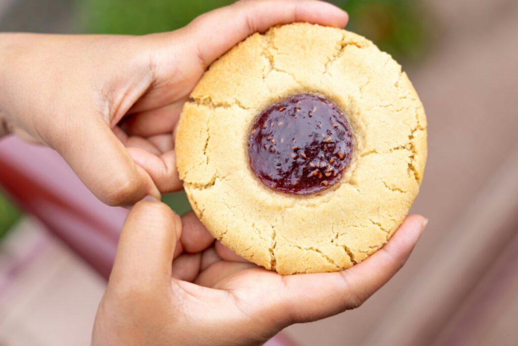 crumbl-cookie-guide